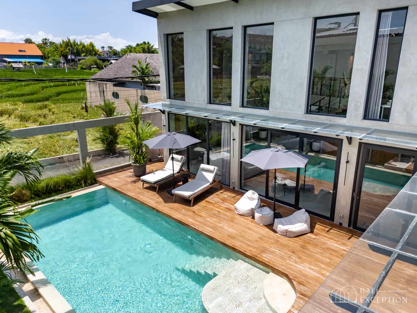 RICE FIELD VIEW 4 BEDROOM VILLA FOR SALE LEASEHOLD IN BERAWA BE-816 